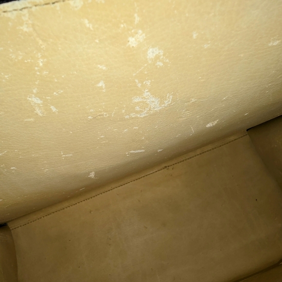 A. Textoni Black Leather Handbag With Lock - Picture 10 of 10